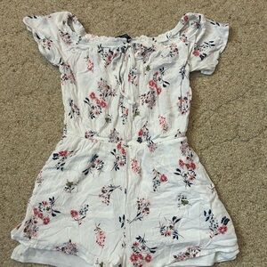 One Clothing Floral Romper
